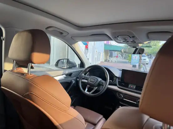 AUDI-Q5-2021