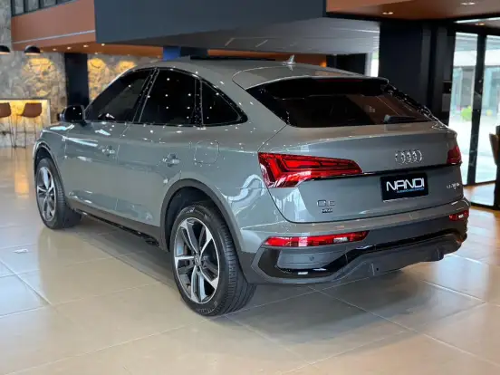 AUDI-Q5-2024