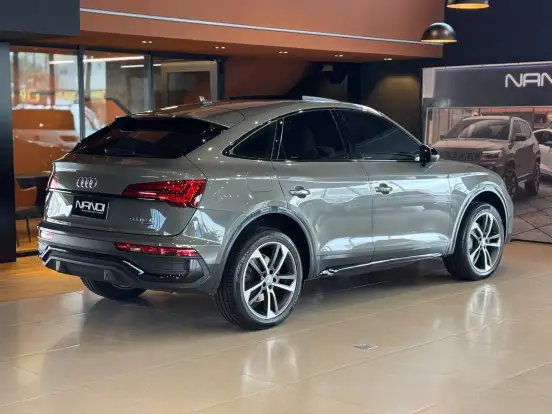 AUDI-Q5-2024