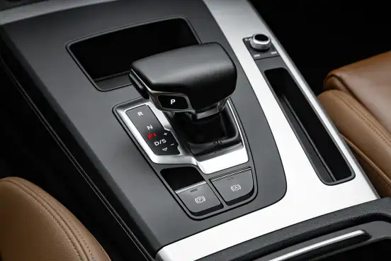 AUDI-Q5-2022