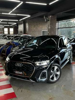 AUDI-Q5-2021