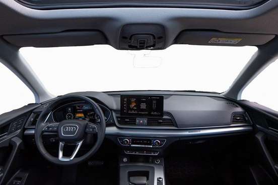 AUDI-Q5-2023
