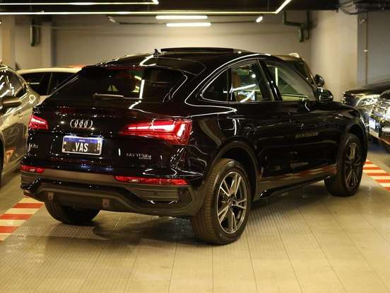 AUDI-Q5-2023