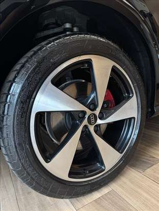 AUDI-Q5-2025