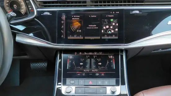 AUDI-Q7-2023