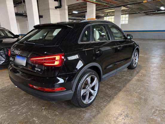 AUDI-Q3-2018