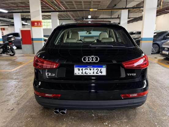 AUDI-Q3-2018