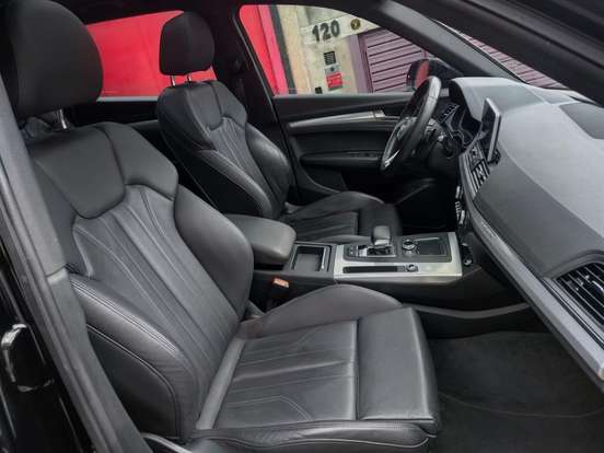 AUDI-Q5-2019