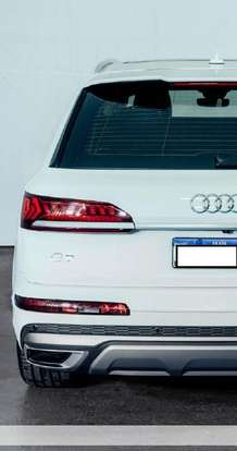 AUDI-Q7-2021