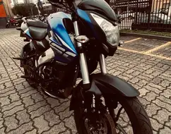 BAJAJ DOMINAR 160 BAJAJ DOMINAR 160