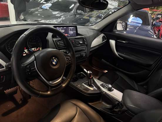 BMW-118i-2014