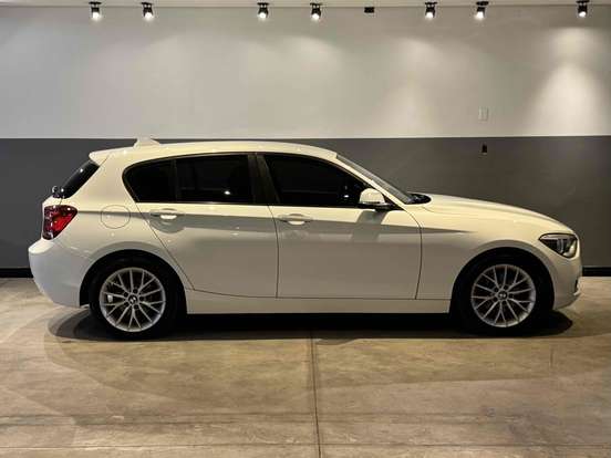 BMW-118i-2014
