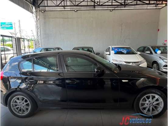 BMW-118i-1.8 UE71 16V GASOLINA 4P AUTOMÁTICO BMW-118i-2011