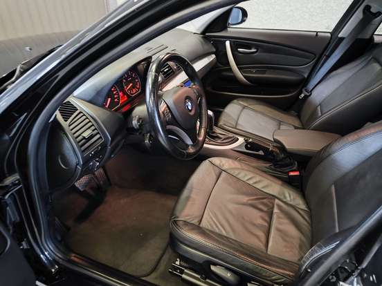 BMW-120i-2008
