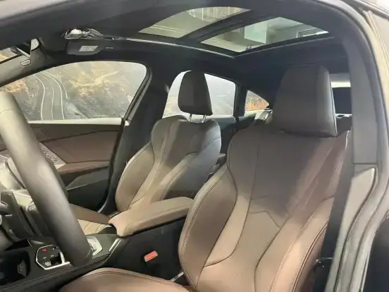 BMW-220i-2026