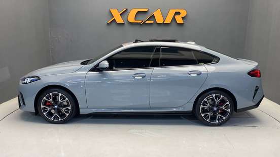 BMW-220i-2025