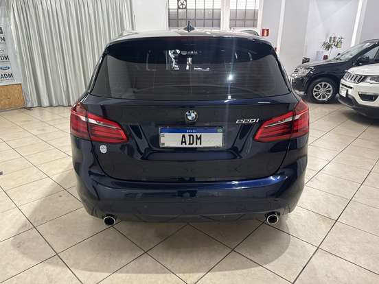 BMW-220i-2016