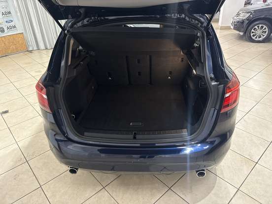 BMW-220i-2016