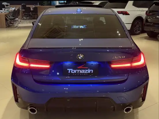 BMW-320i-2025