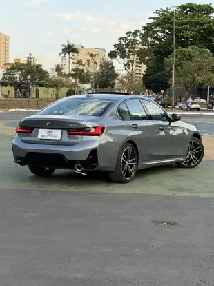 BMW-320i-2024