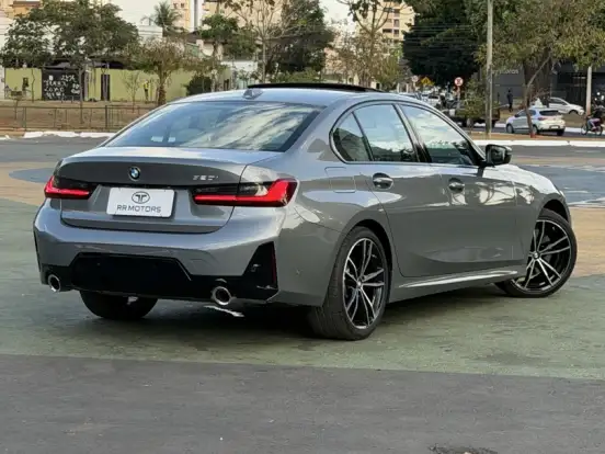 BMW-320i-2.0 16V TURBO FLEX M SPORT AUTOMÁTICO BMW-320i-2024