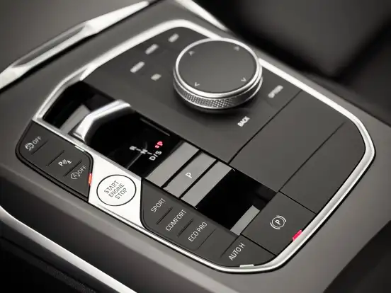 BMW-320i-2025