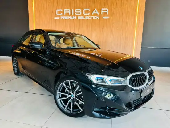 BMW-320i-2022