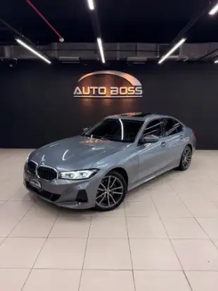 BMW-320i-2023