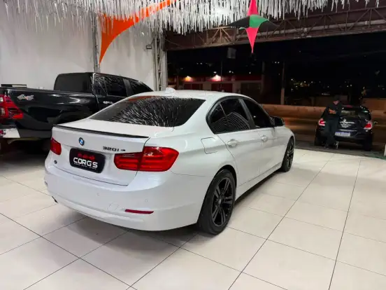 BMW-320i-2.0 16V TURBO GASOLINA 4P AUTOMÁTICO BMW-320i-2013