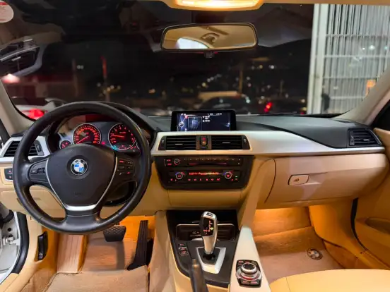 BMW-320i-2.0 16V TURBO GASOLINA 4P AUTOMÁTICO BMW-320i-2013