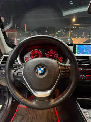 BMW-320i-2013