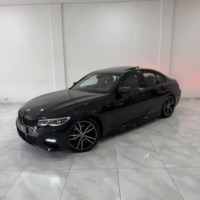 BMW-320i-2020