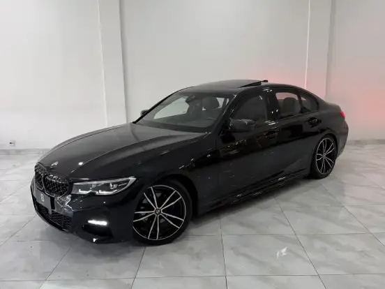 BMW-320i-2.0 16V TURBO GASOLINA M SPORT AUTOMÁTICO BMW-320i-2020