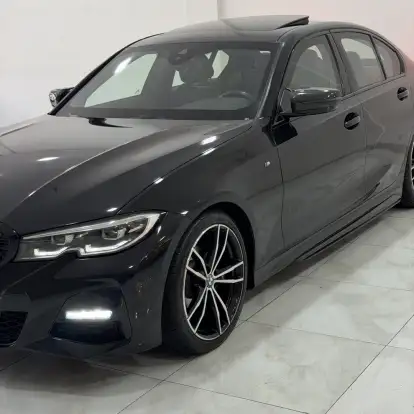 BMW-320i-2020