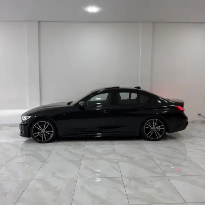 BMW-320i-2020