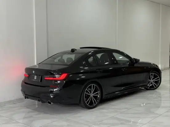 BMW-320i-2.0 16V TURBO GASOLINA M SPORT AUTOMÁTICO BMW-320i-2020
