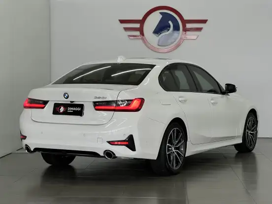 BMW-320i-2.0 16V TURBO GASOLINA SPORT AUTOMÁTICO BMW-320i-2019