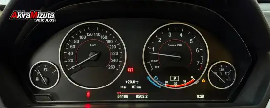 BMW-320i-2015