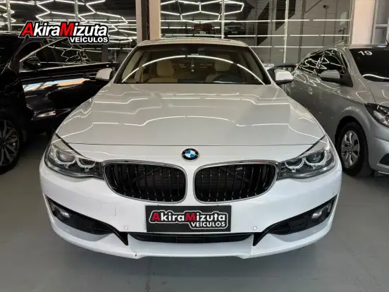 BMW-320i-2015