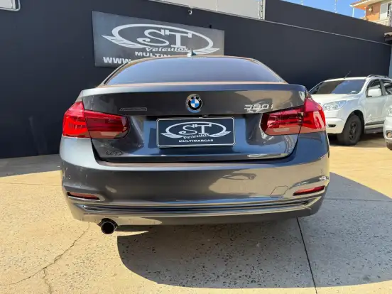 BMW-320i-2018