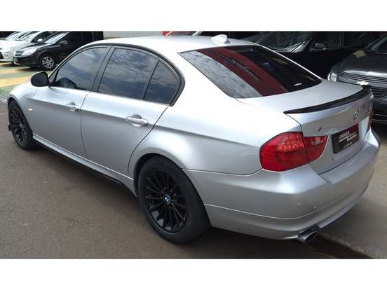 BMW-320i-2.0 16V GASOLINA 4P AUTOMÁTICO BMW-320i-2010