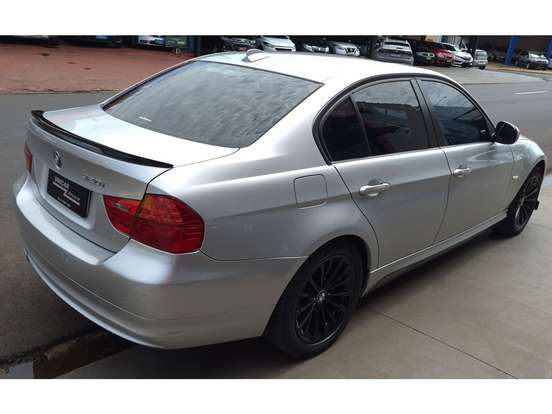 BMW-320i-2.0 16V GASOLINA 4P AUTOMÁTICO BMW-320i-2010