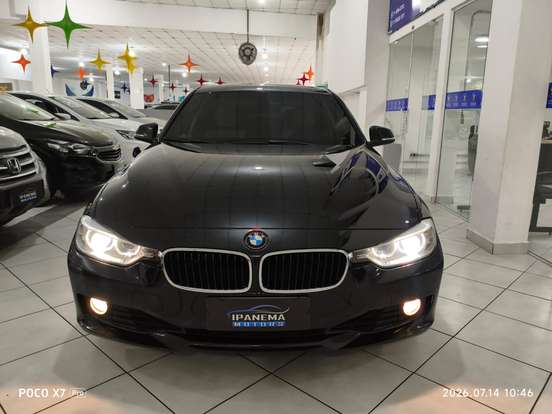 BMW-320i-2013