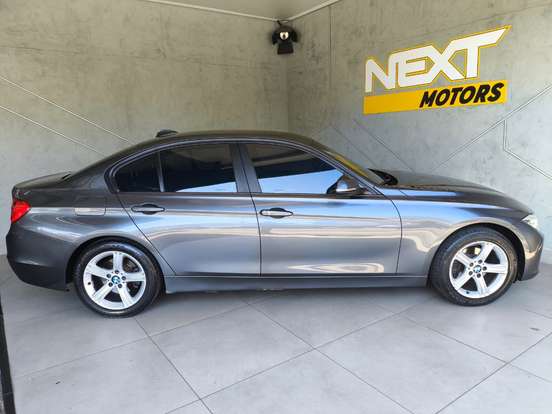 BMW-320i-2014