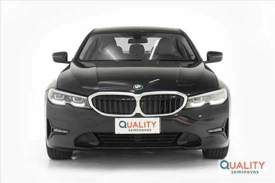 BMW-320i-2021
