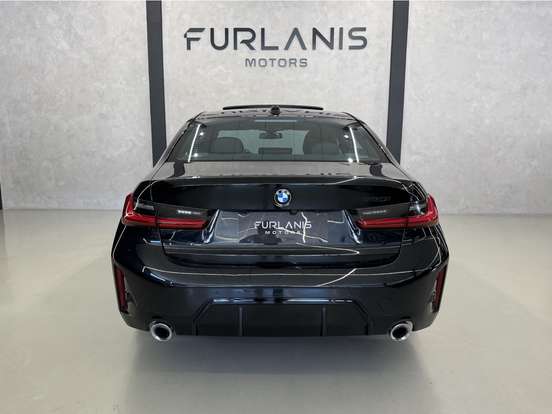 BMW-320i-2023