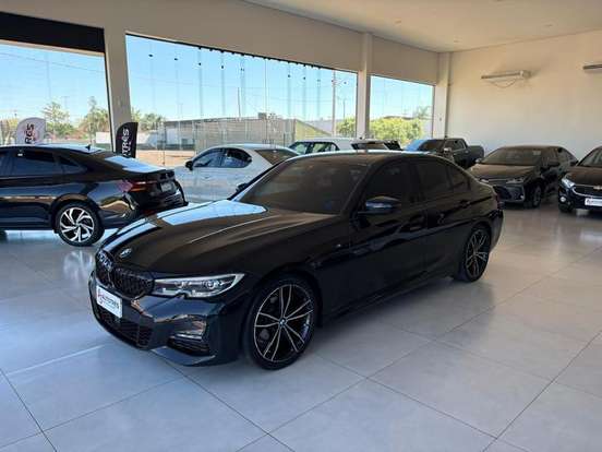 BMW-320i-2020