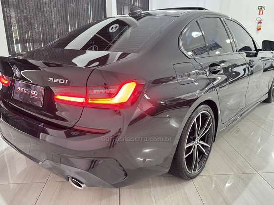 BMW-320i-2.0 16V TURBO FLEX M SPORT AUTOMÁTICO BMW-320i-2022