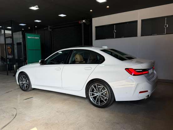 BMW-320i-2.0 16V TURBO FLEX SPORT GP AUTOMÁTICO BMW-320i-2023