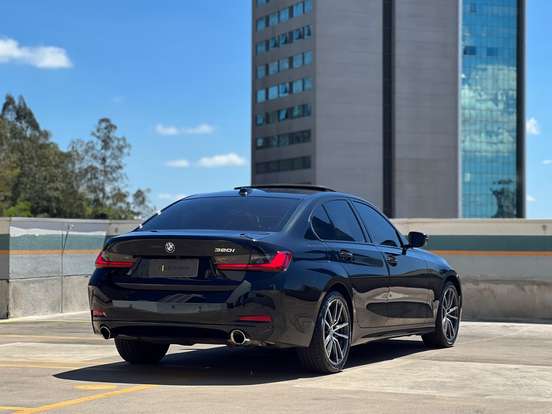 BMW-320i-2024
